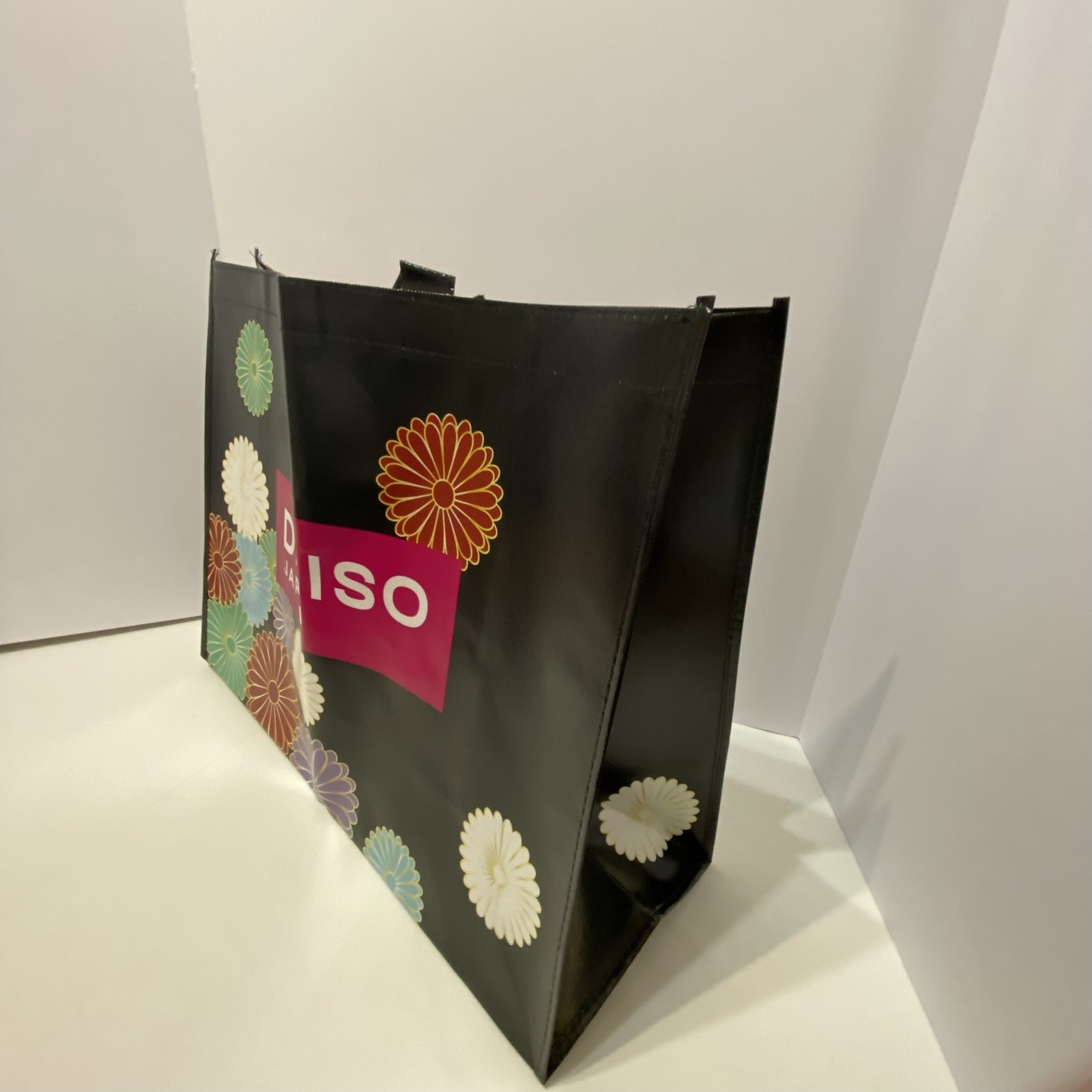 Daiso Chrysanthemums Reusable Grocery Shopping Tote Bag Black Handles Japan
