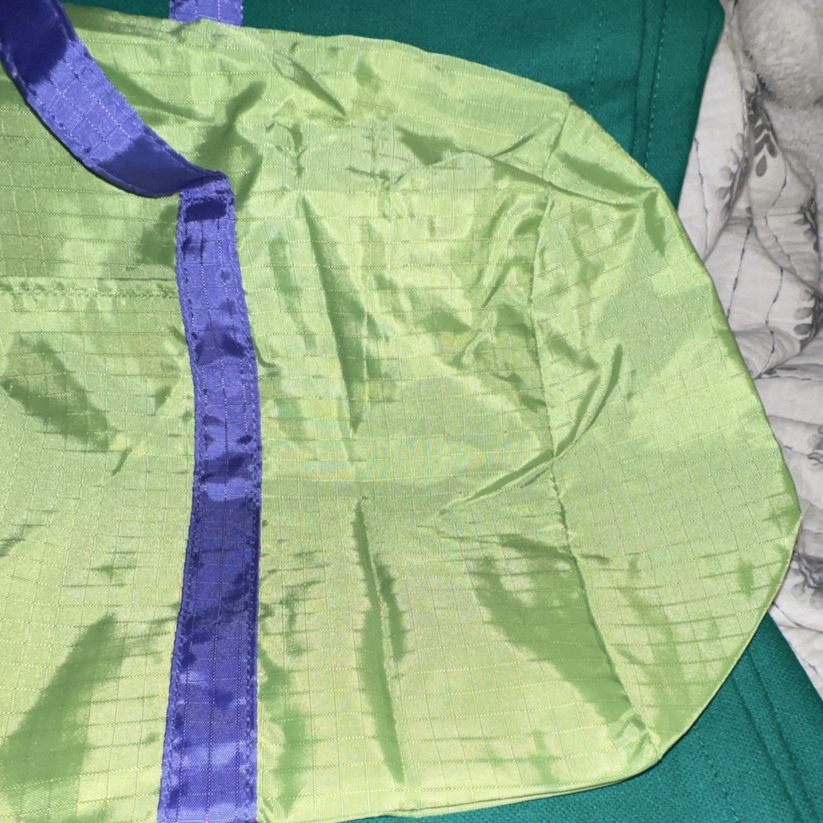Avon Foldable Zippered Reusable Shopping Bag Green & Purple Synthetic RETRO
