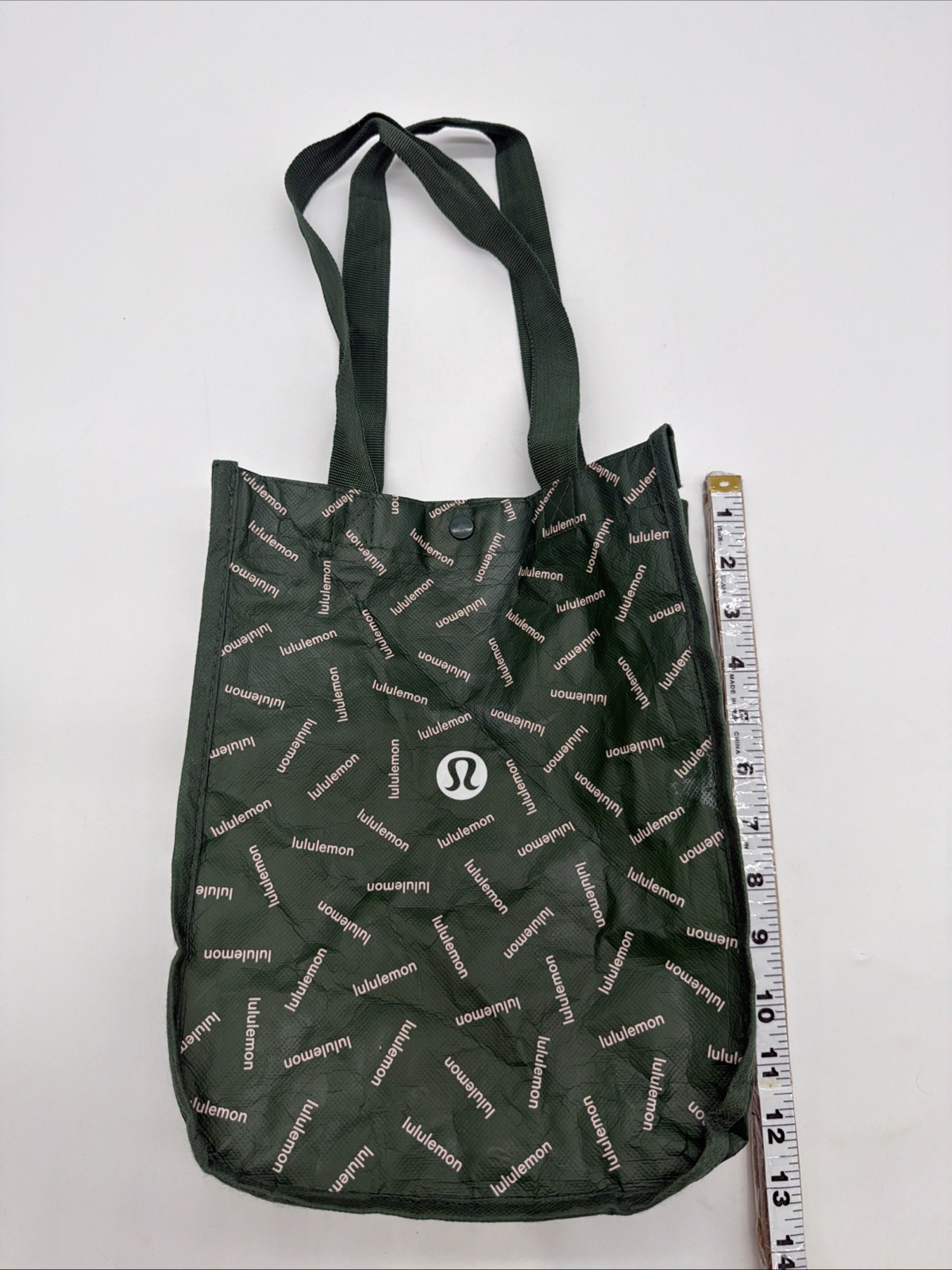 Lululemon Limited Edition Seasonal Reusable Shopping Bag Green Logo 11x9x4.#87