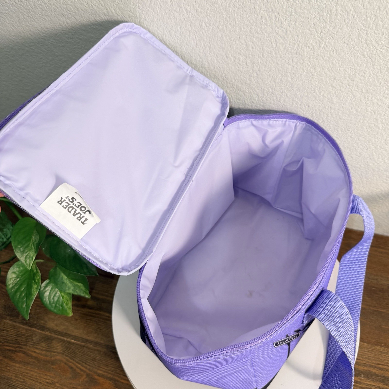 Trader Joe’s Mini Insulated Zipper Lunch Bag Tote Lavender Black