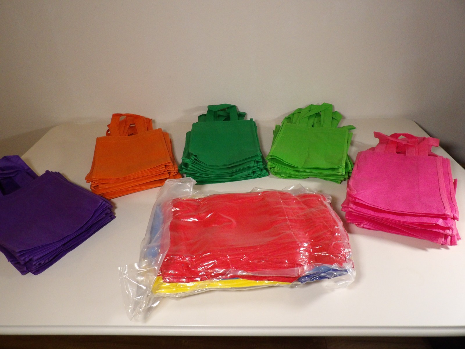 Jexine 100pc Reusable Non-Woven Tote Bags Multicolor 10x8x4 Party Favor Gift