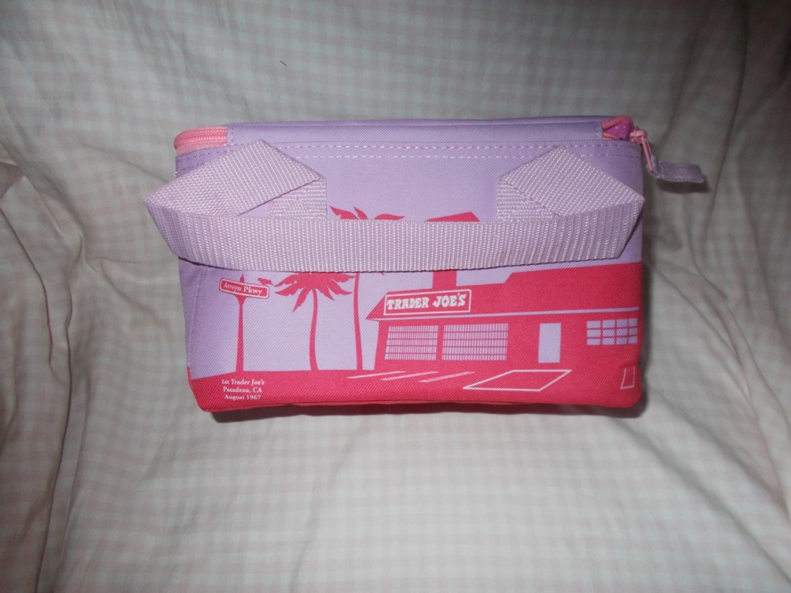 Trader Joes Mini Insulated Tote Summer Collection Violet With Pink Zipper 2026