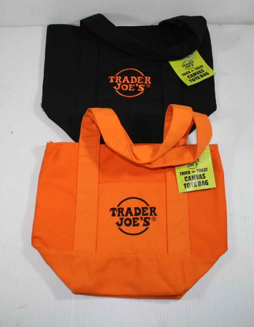 ( 2 ) TRADER JOES ~ TRICK OR TREAT MINI CANVAS TOTE BAGS ~ BLACK & ORANGE ~ NEW