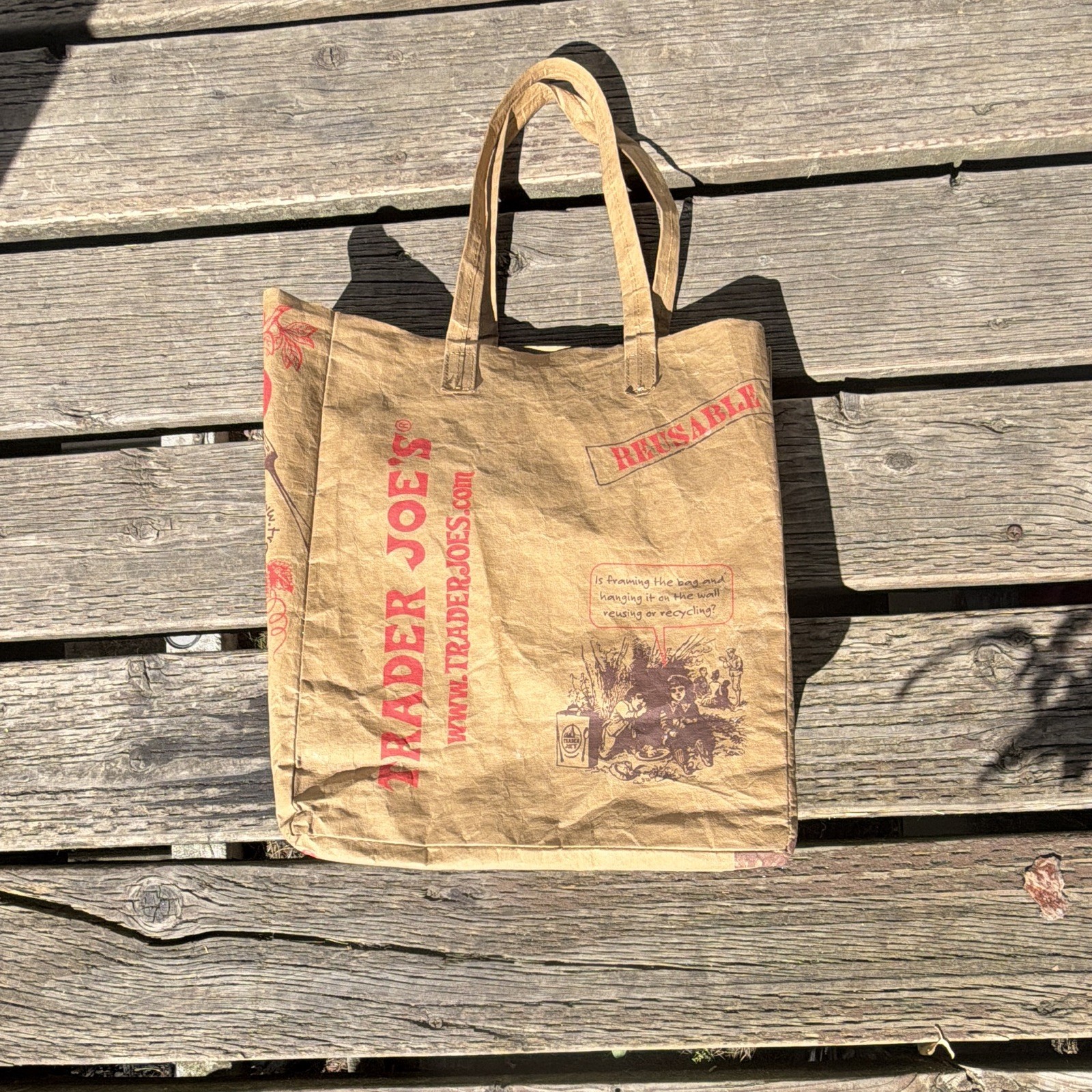 Trader Joe’s Reusable Paper Shopping Bag Tote Brown/Red Printed Medium 13×15
