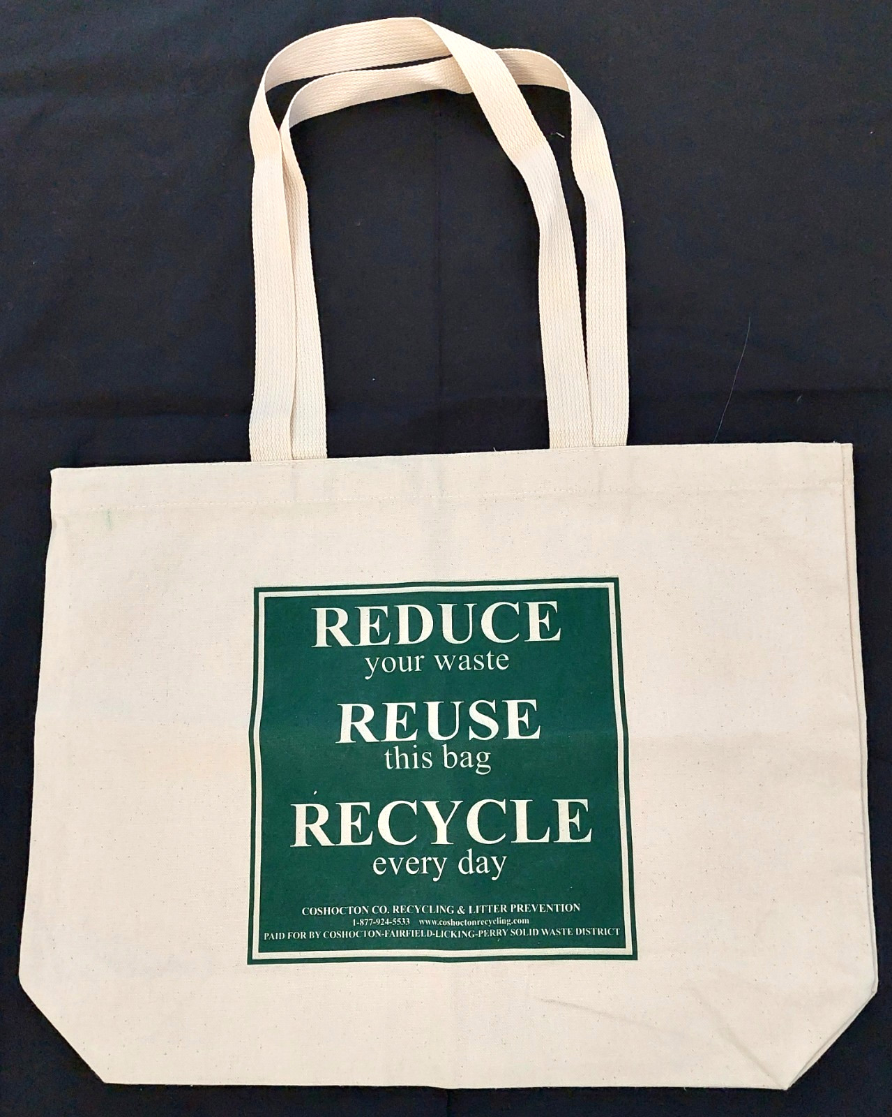 19.5″ x 15″ – Coshocton Fabric Recycle Shopping Bag – Used