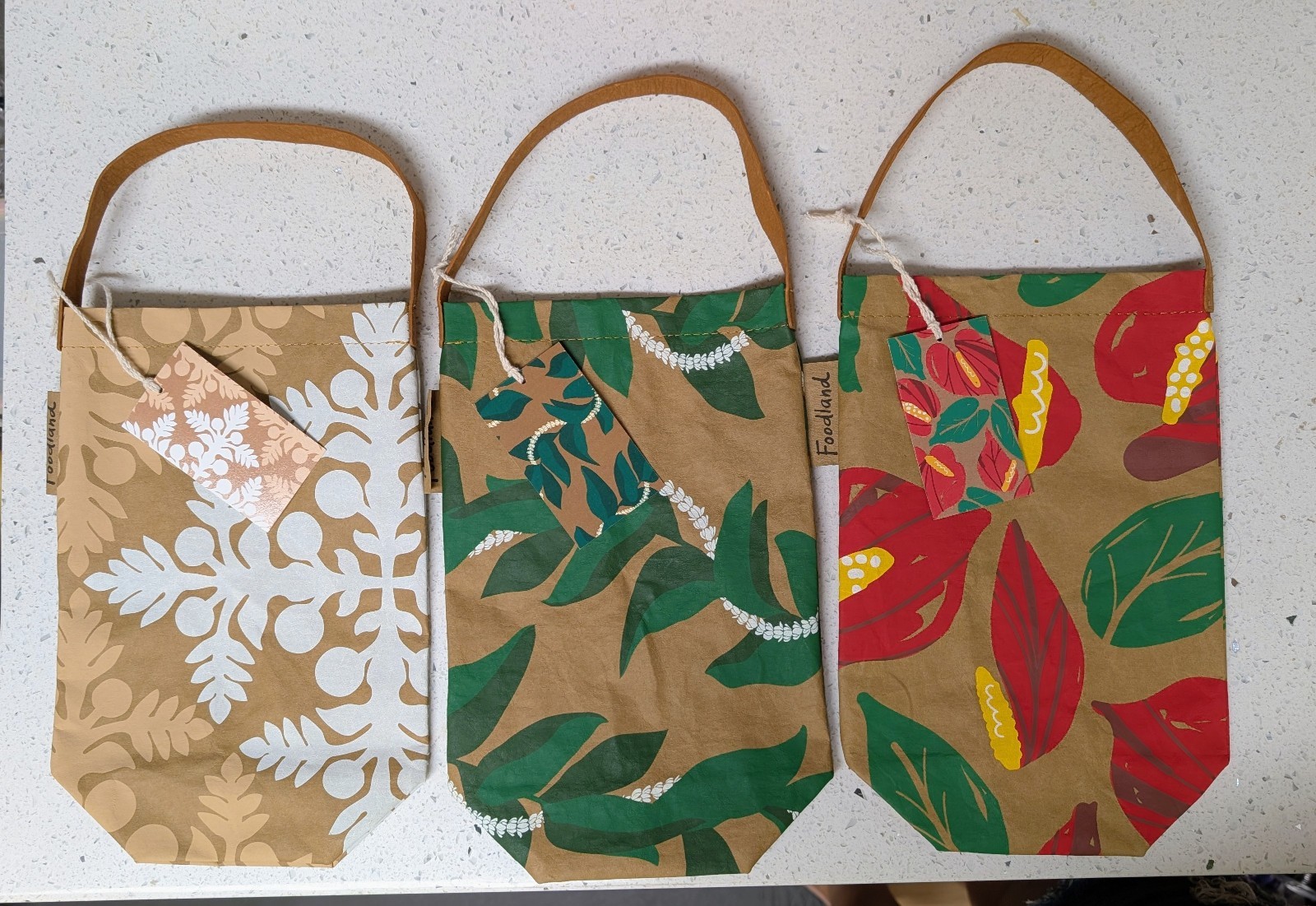 Foodland Hawaii Hawaiian Floral Reusable Wine Paper Tote Bag -Set of 3