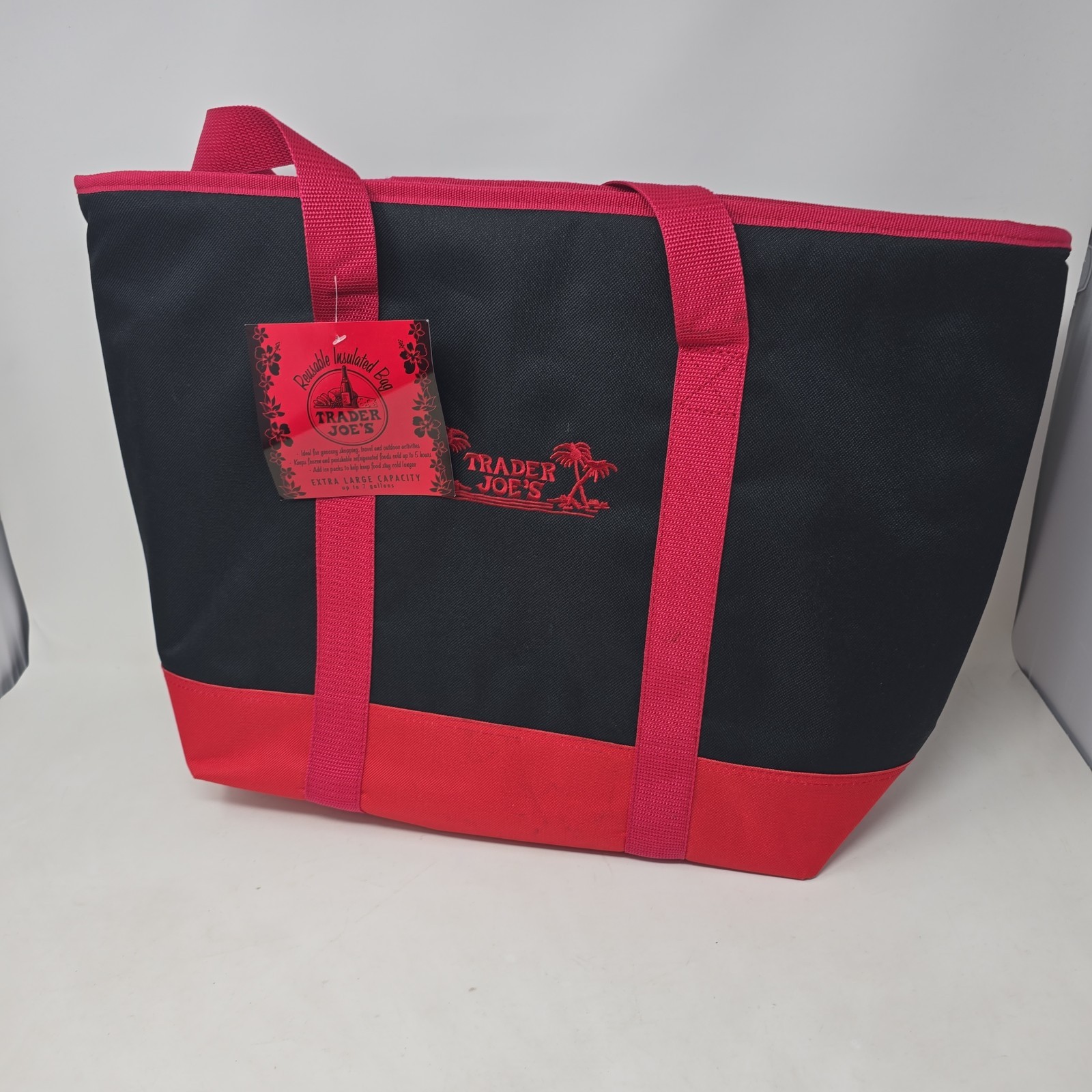Trader Joes Black & Red Reusable Insulated Bag 7 Gallons 5 Hours Cool