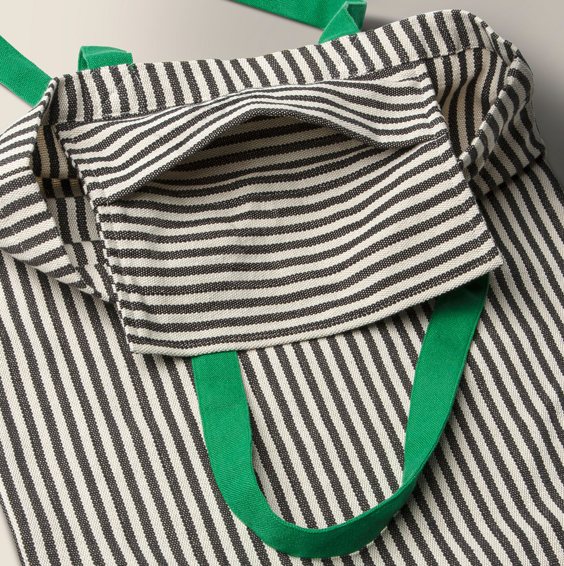 IKEA MAVINN Shipping Bag, Green Stripe White Black MÄVINN Brand NEW