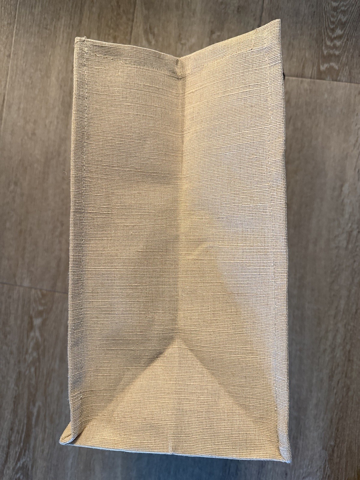NWOT ARHAUS Jute Beige Tan Black Logo Reusable Shopping Gift Bag 13″x9.5””x7”