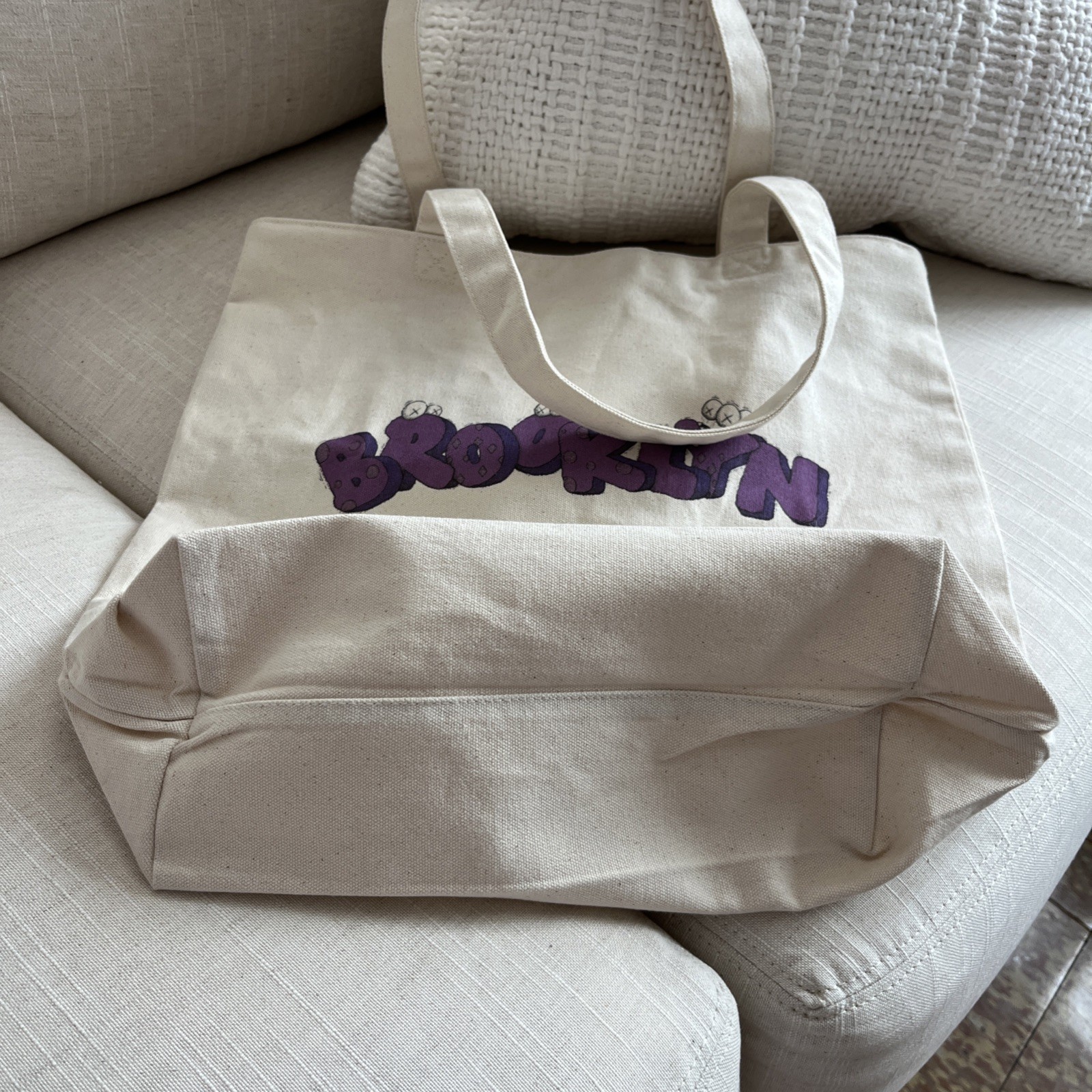 Kaws x Uniqlo PURPLE Brooklyn NYC 16 X 16 Tote Bag Williamsburg Exclusive NWTS