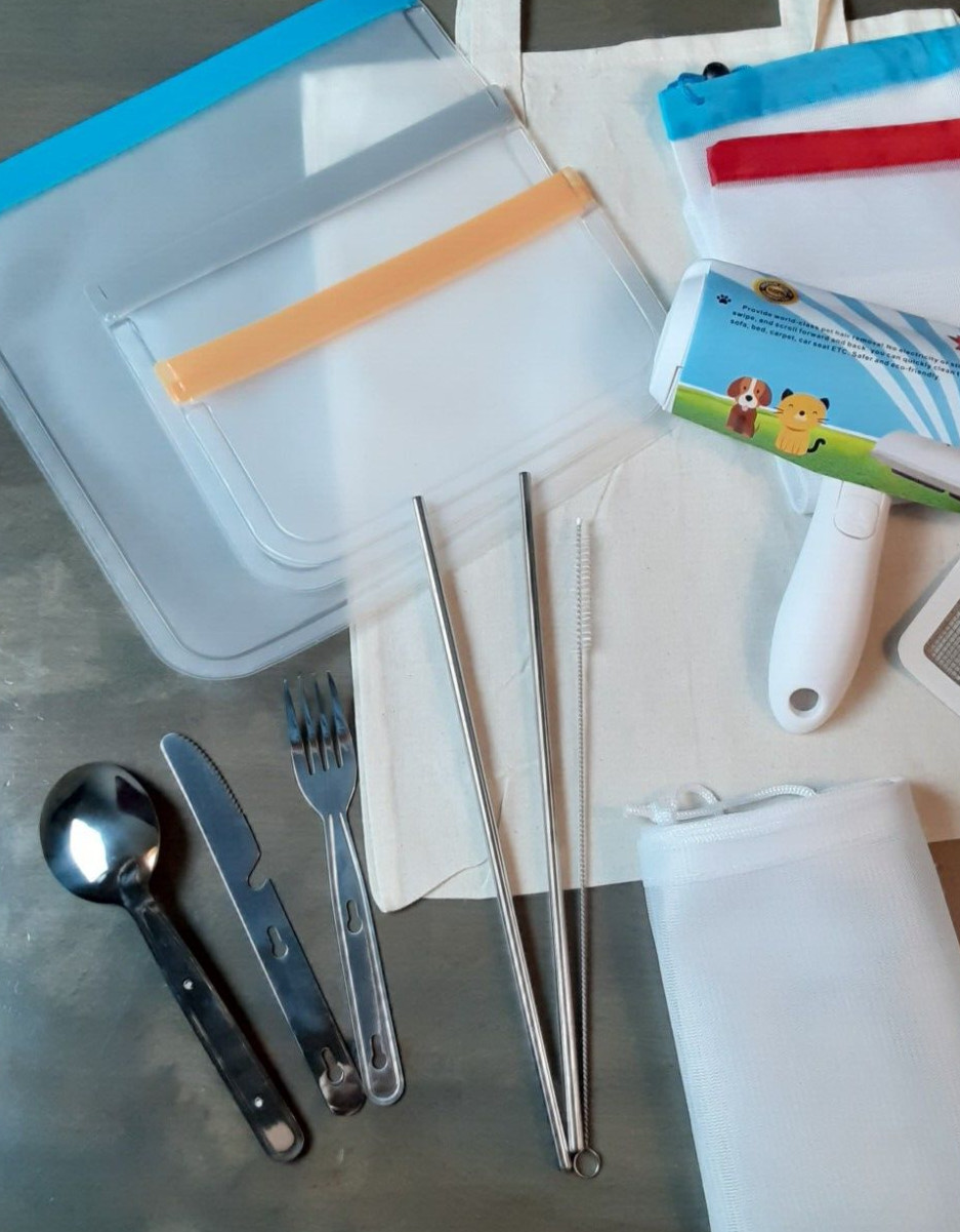 19 Piece Zero Waste Sustainable Kit Reusable Cutlery, Straws, Food/ Laundry Bags