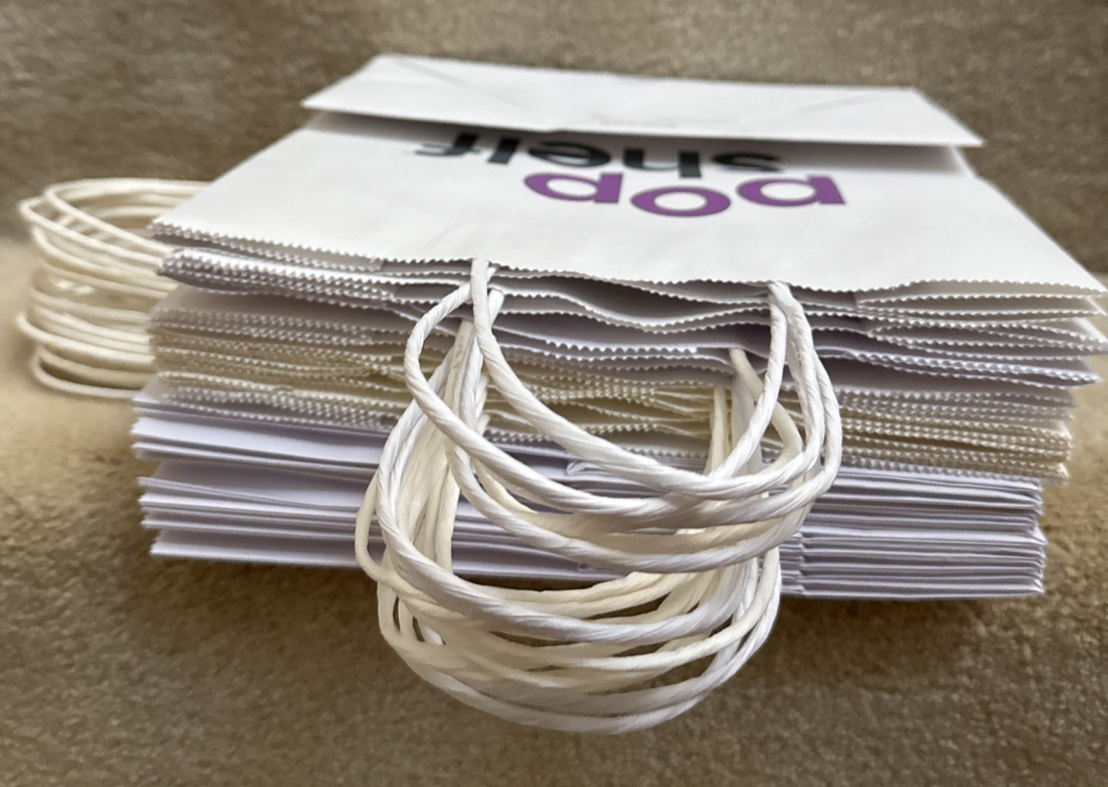 White Medium Paper Party Shopping Gift Bags with Handles 10x8x5 – Popshelf
