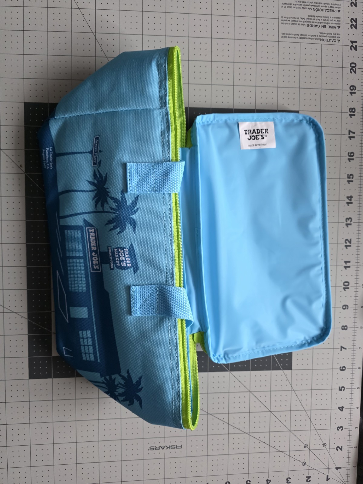 New Trader Joe’s Teal Blue Neon Green Insulated MINI Cooler Reusable Lunch Bag
