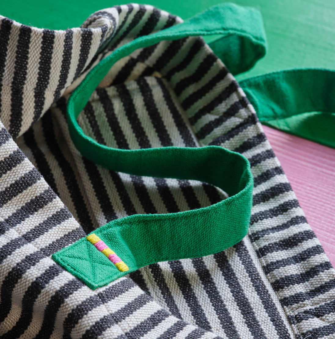 IKEA MAVINN Shipping Bag, Green Stripe White Black MÄVINN Brand NEW
