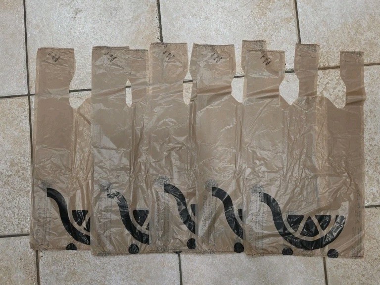 Mariano’s 7 Plastic Grocery Bags Single Use Folded Art Crafts Trash Bags 11x6x19